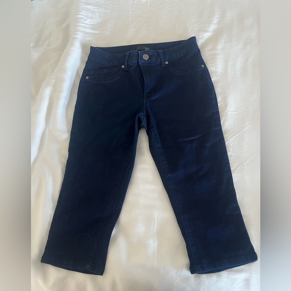 1822 Denim Denim - 1822 Denim Deep Blue Capri Length Cropped Jeans